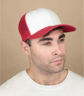 Casquette trucker blanche et rouge vierge - Casquette trucker blanche et rouge Yupoong : Headict