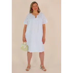 Robe d'été en lin avec broderie anglaise LANINA blanche
